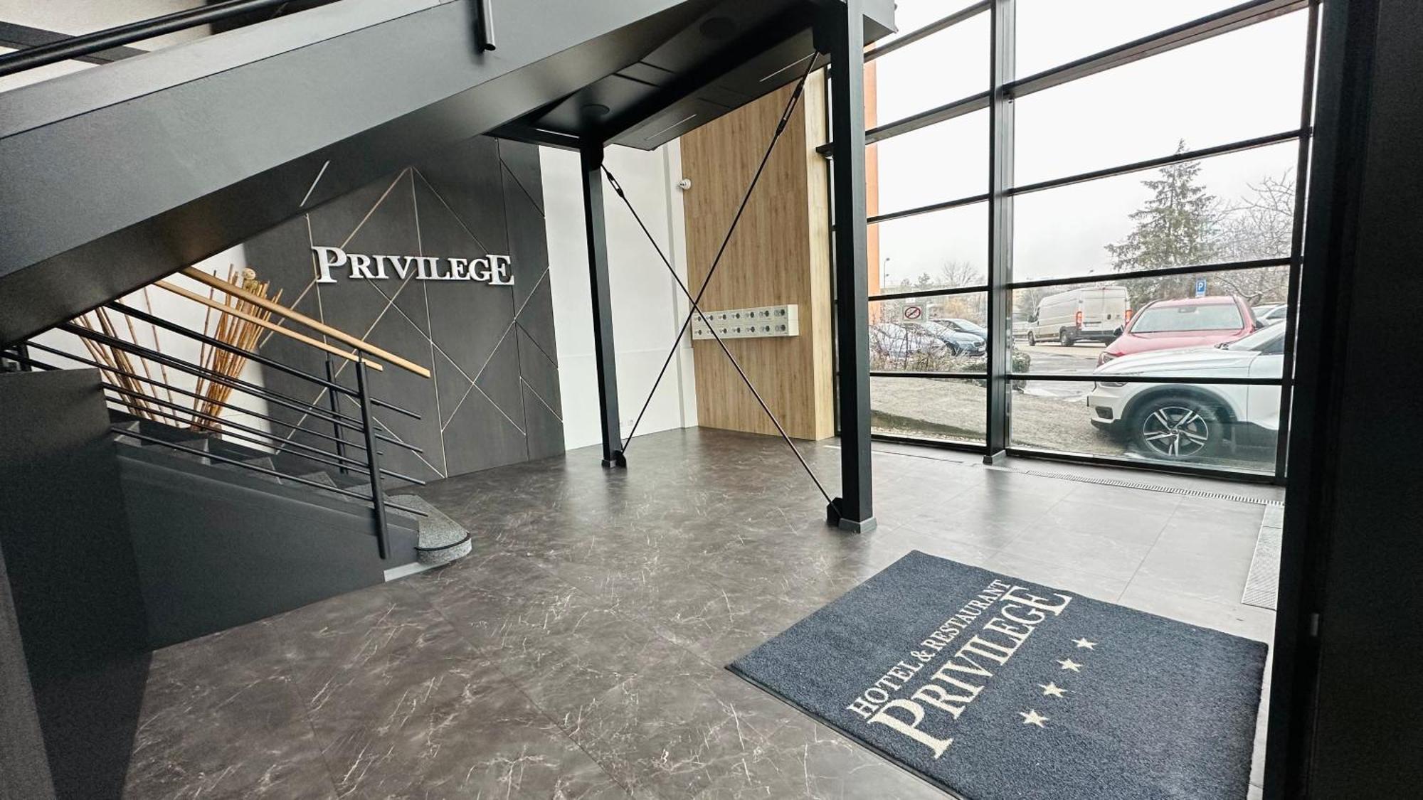 Privilege - Empire Hotels Group Caşonia Exterior foto