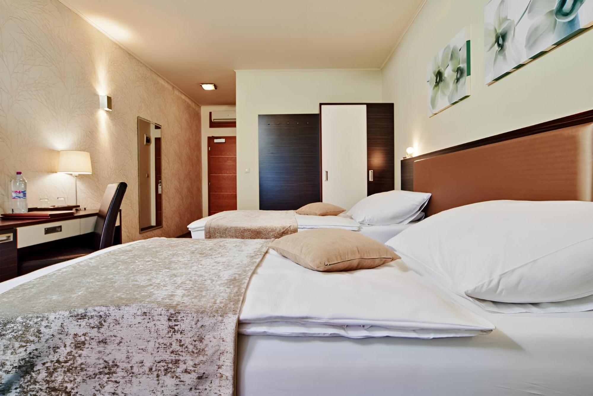 Privilege - Empire Hotels Group Caşonia Exterior foto