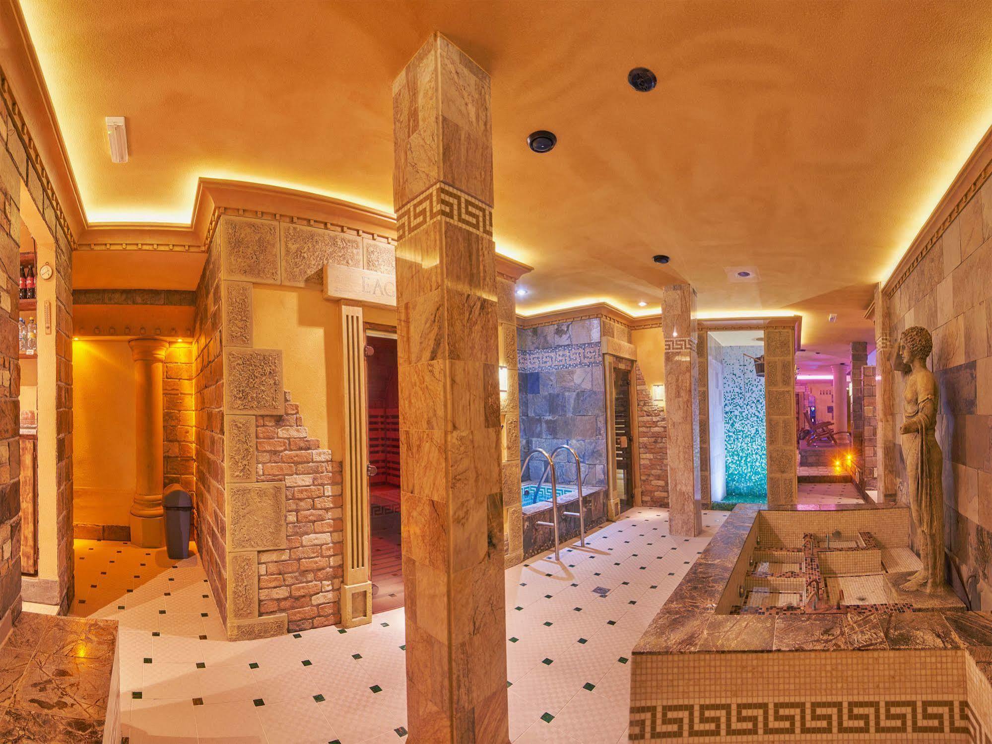 Privilege - Empire Hotels Group Caşonia Exterior foto